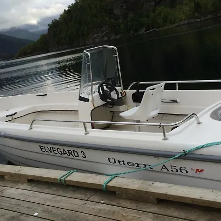 Elvegard Fjordcamp Campeggio *