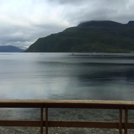 Elvegard Fjordcamp * Grov