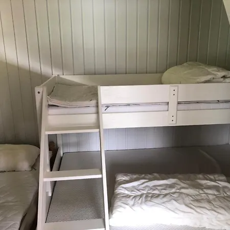 Campingplasser Elvegård Fjordcamp Grov