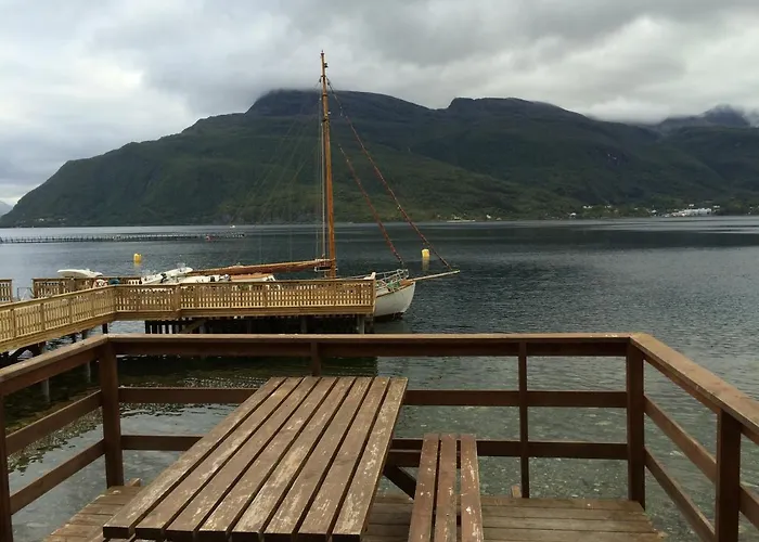 Camping Elvegard Fjordcamp *