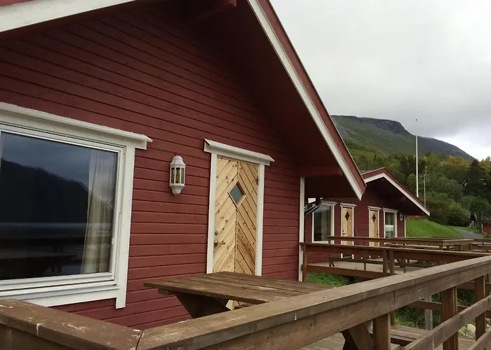 Elvegard Fjordcamp Camping Grov