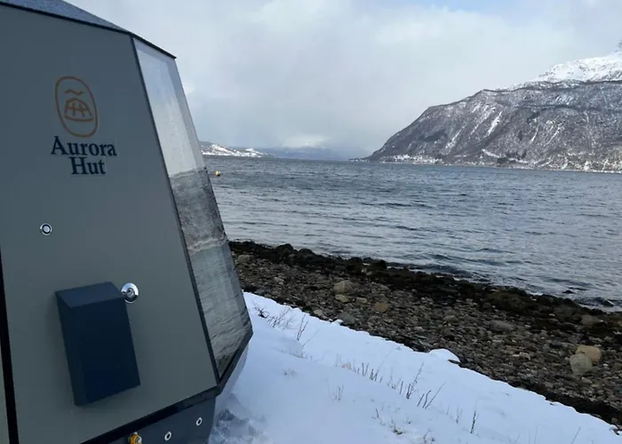 Elvegard Fjordcamp